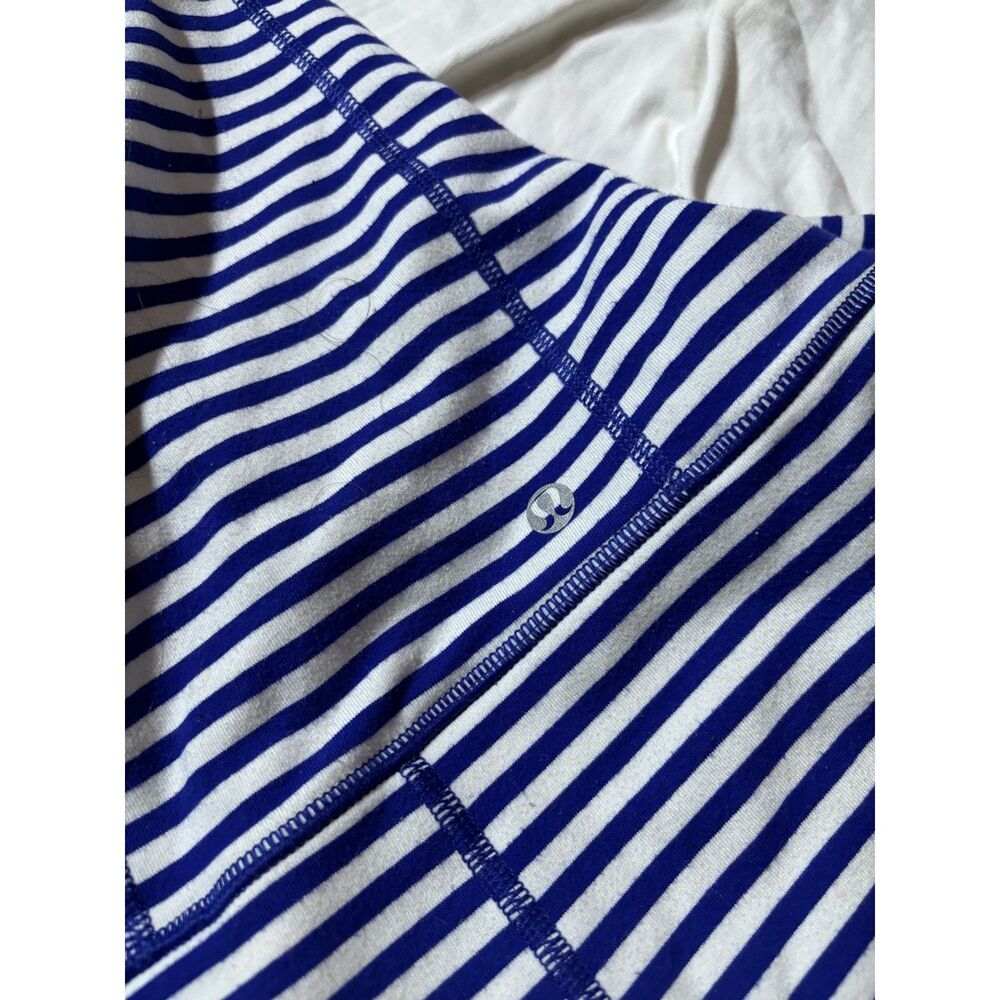 Lululemon Blue White Striped Define Style Full Zip Athletic Jacket Size 4 - Picture 4 of 6